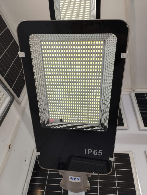 Đèn Đường/ Đèn Ngoài Trời NLMT YS-400W